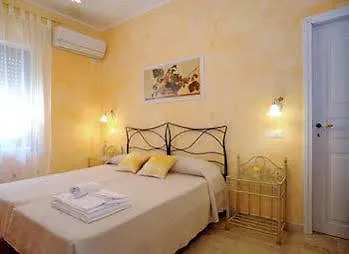 Casa I Gerani Vista Mare アパート